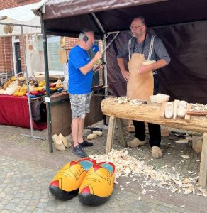 Het Ambachtshuisje (2)